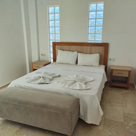 ヴィラ Holly フェティエ