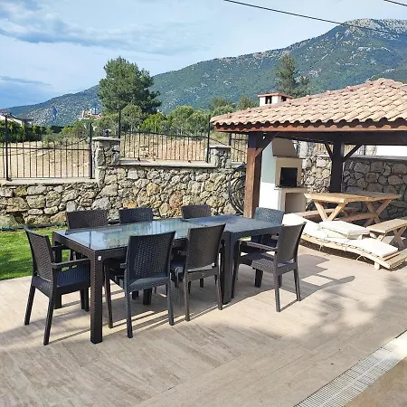 ヴィラ Holly フェティエ