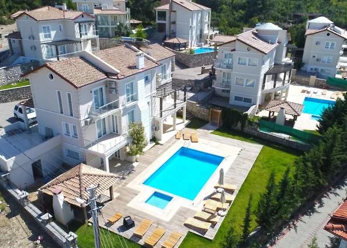 Holly Fethiye